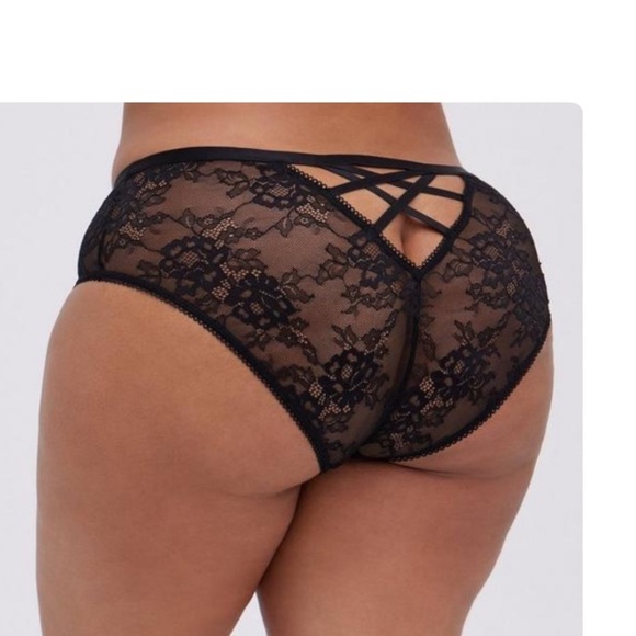 TORRID NWT Strappy Rhinestone Lace Underwire Bralette and Matching Cheeky Panty - Picture 4 of 10